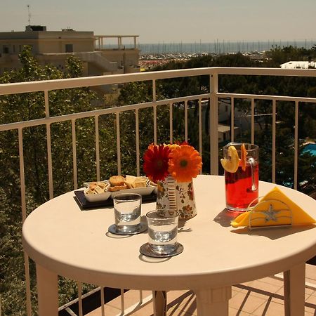 Hotel Santiago Milano Marittima Exteriér fotografie