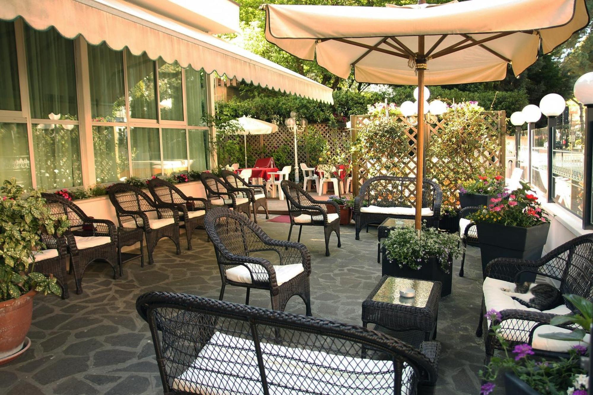 Hotel Santiago Milano Marittima Exteriér fotografie